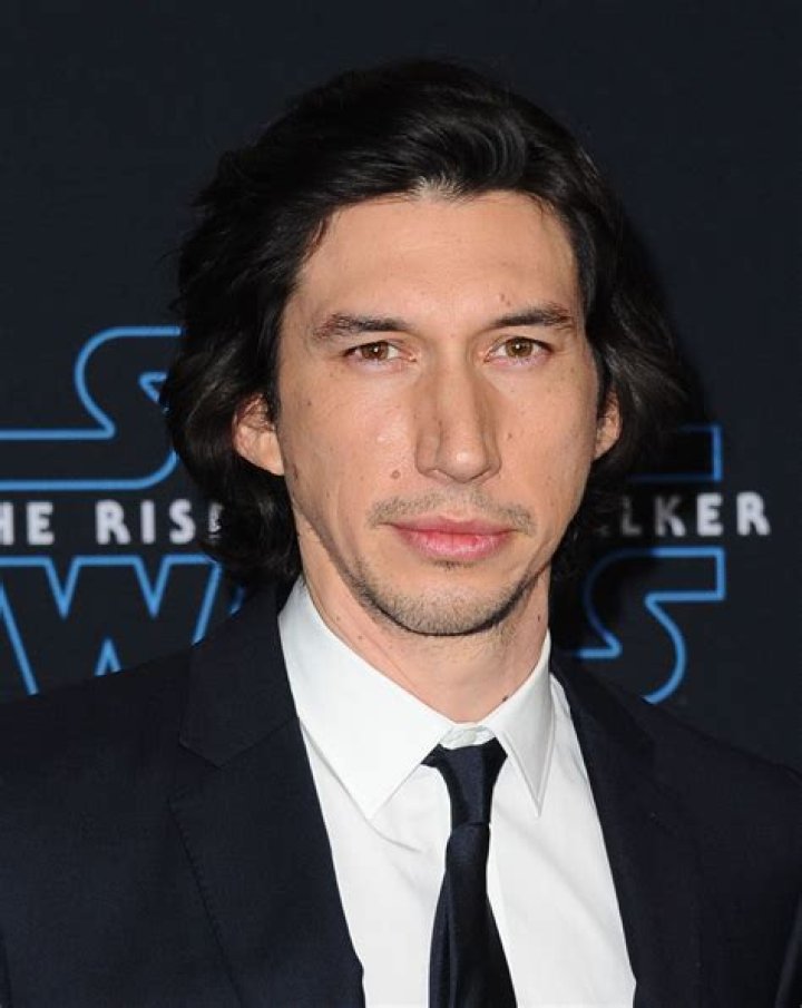Adam Driver Appears In ‘Star Wars’ Inspired Sketch – Hollywood Life