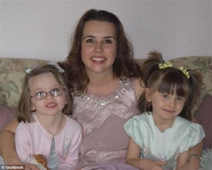 Illinois Mom Who Killed Self & Twins — PICS