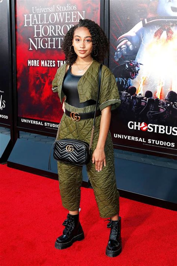 Lexi Underwood Urges Fans To Vote In 2020 Presidential Election – Hollywood Life