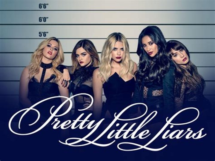 Photos Of The ‘Pretty Little Liars’ Actor – Hollywood Life