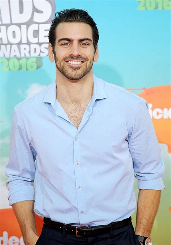 [PICS] Nyle DiMarco Pictures — See America’s Next Top Model Finalist – Hollywood Life