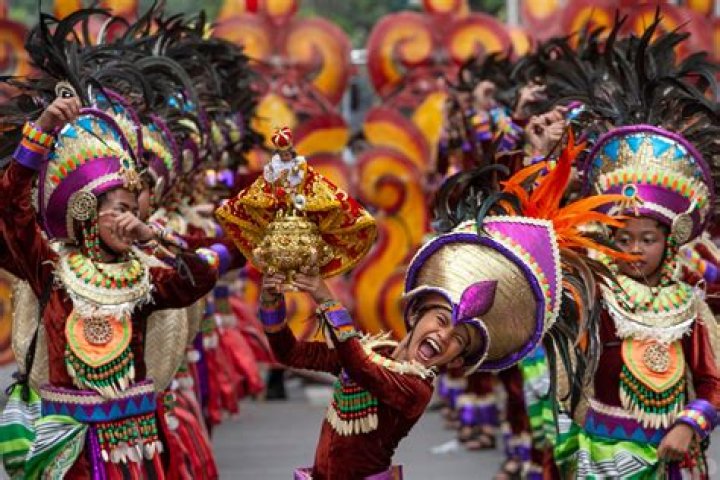 Students Twerk During Louisiana Christmas Parade: Watch Video