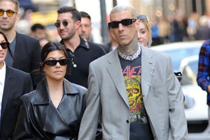 Travis Barker Nuzzles Kourtney Kardashian’s Neck In Sweet Photos From Las Vegas Night Out